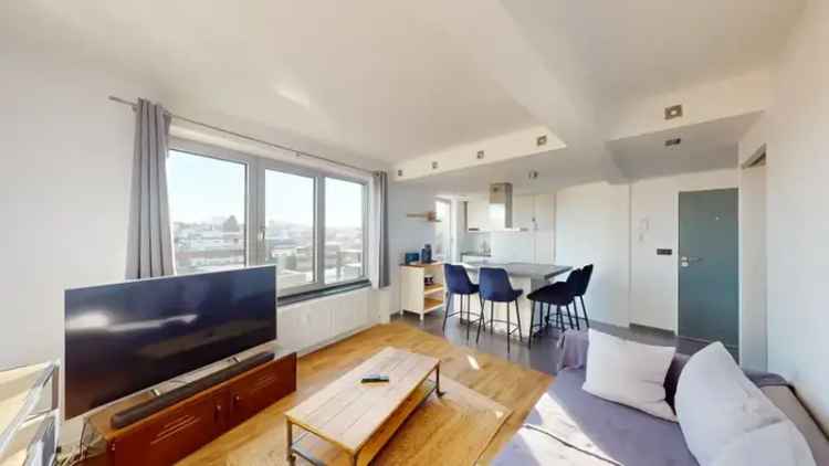 Penthouse appartement te Evere met grote terras en 1 slaapkamer