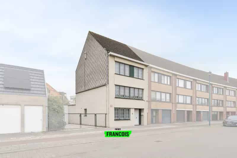 Instapklare woning Mariakerke nabij zee met jacuzzi