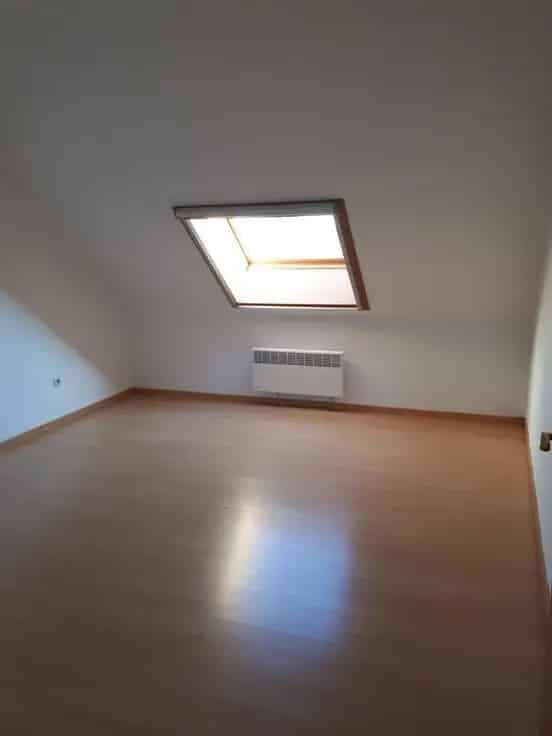 Penthouse Hasselt 123m2 2 slaapkamers 2 terrassen Garage Kelder