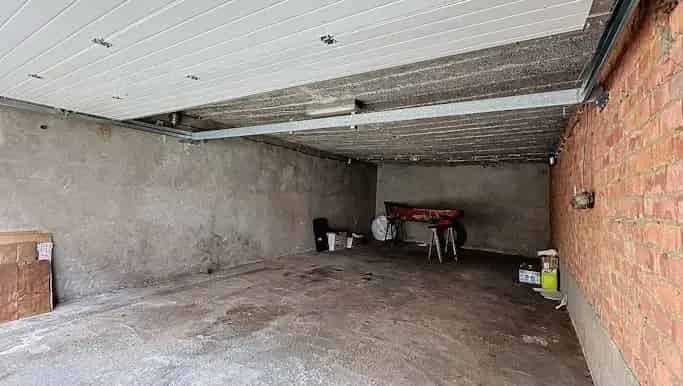 Garagebox te koop Merksem 3 auto's opslag