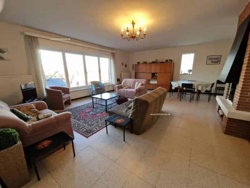Appartement te Koop Oostduinkerke 2 slaapkamers Te renoveren