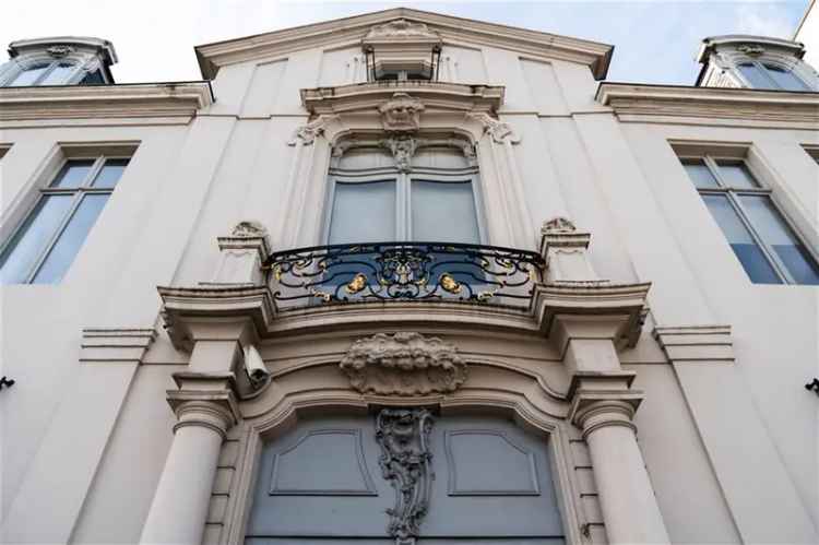 Karaktervolle Kantoorruimte te Huur in Stadspaleis