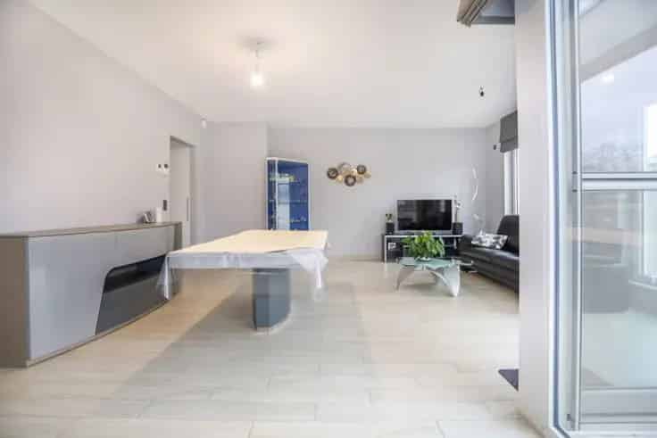 Appartement Te Koop 2 Slaapkamers Autostaanplaats