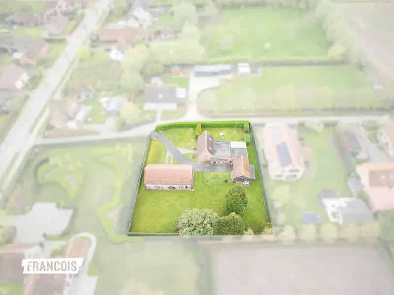 Te renoveren eigendom met bijgebouw Moerbeke Waas