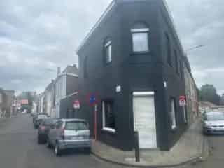 Huis te Koop Menen Instapklaar Handelspand met Woonst en Garage