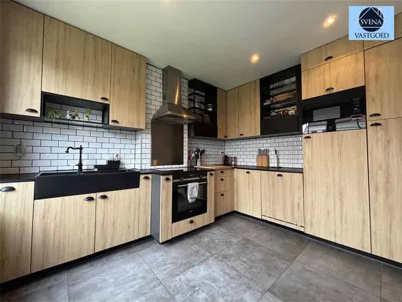 Huis te koop Galmaarden: Gerenoveerde halfopen bebouwing met 3 slaapkamers
