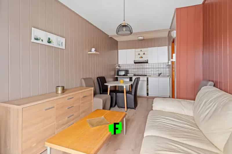 Te renoveren appartement Westende nabij strand