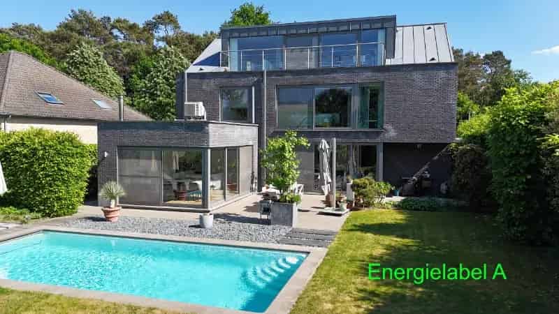 Moderne Villa te Huur 389m² Zwembad 5 slaapkamers