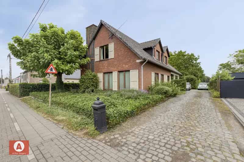 Ruime Villa te Huur Nabij Buggenhout