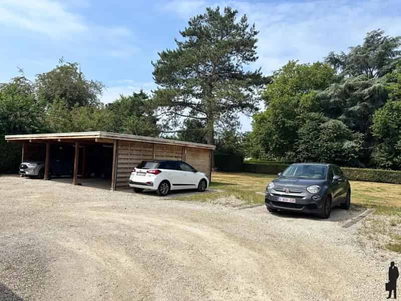 Buitenstaanplaats te Koop Halle Centrum