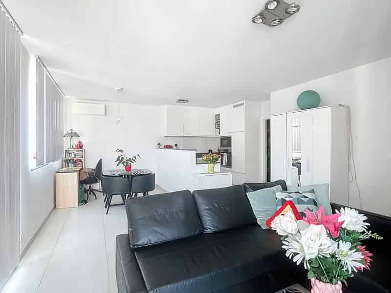 Appartement te huur Schendelbeke: Energiezuinig 1 slaapkamer