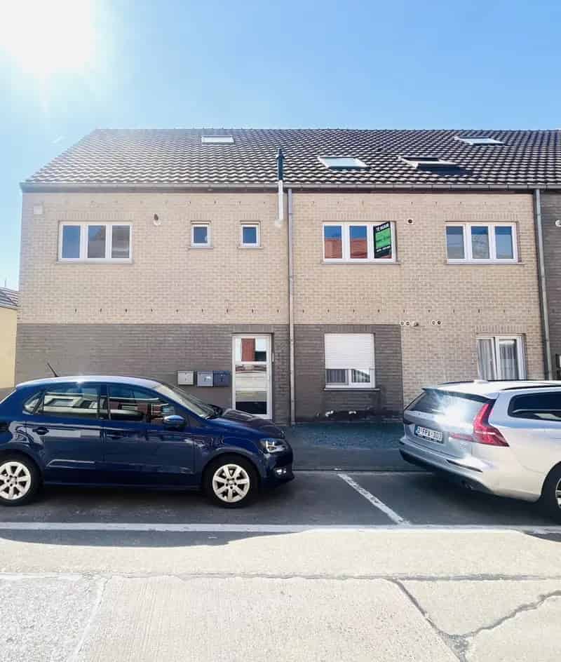 Triplex Appartement 3 slaapkamers Terras Autostaanplaats Affligem