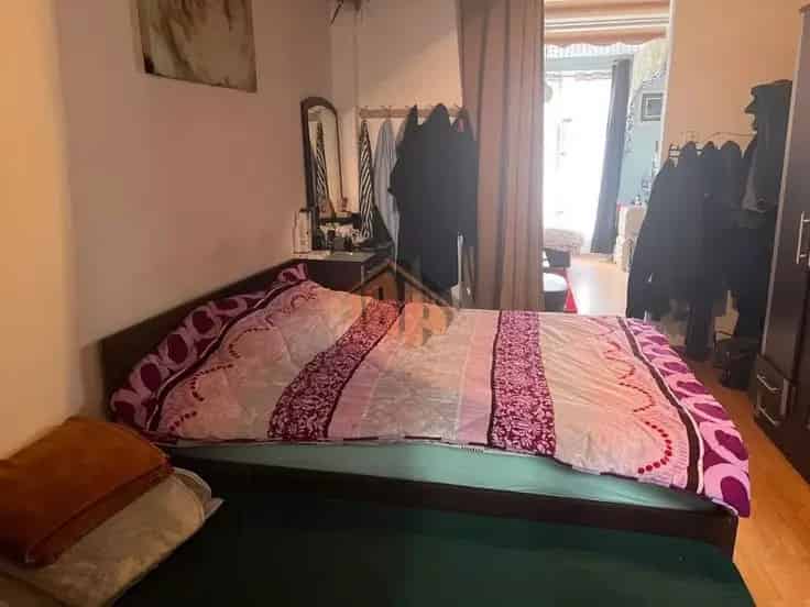 Appartementenblok Molenbeek 4 Eenheden Te Koop