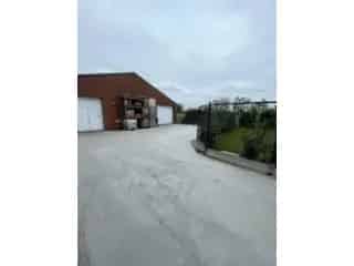Huis te koop Ledegem - Instapklare woning met loods en hoge huuropbrengst