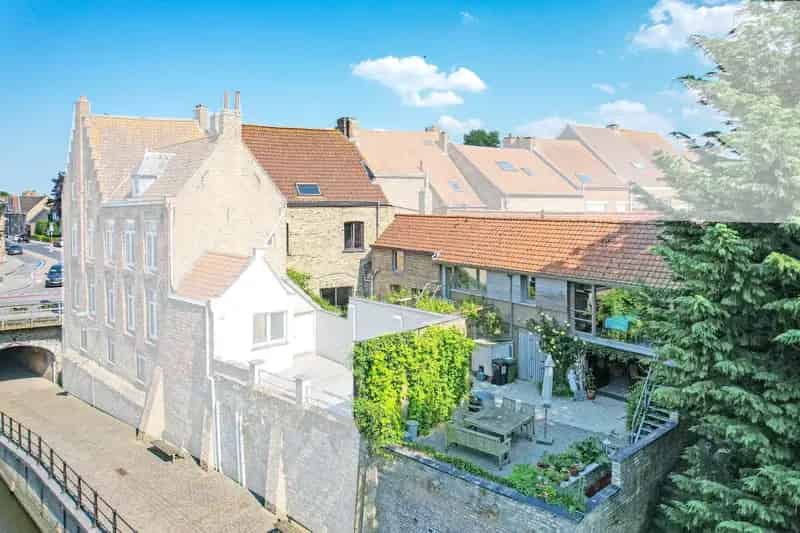 Statige woning Diksmuide 226m²