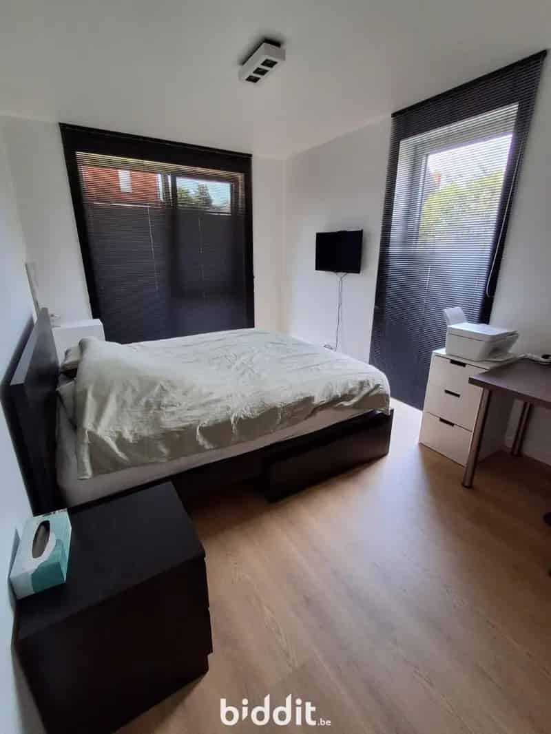 Modern gelijkvloers appartement