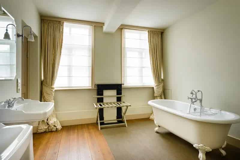 Antwerpen Historische Woning Binnentuin Garage Conciërgewoning