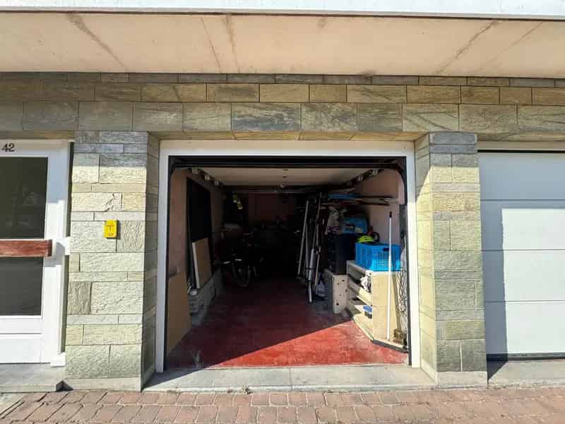 Garagebox te Koop Opex 15m2 Automatische Poort Elektriciteit