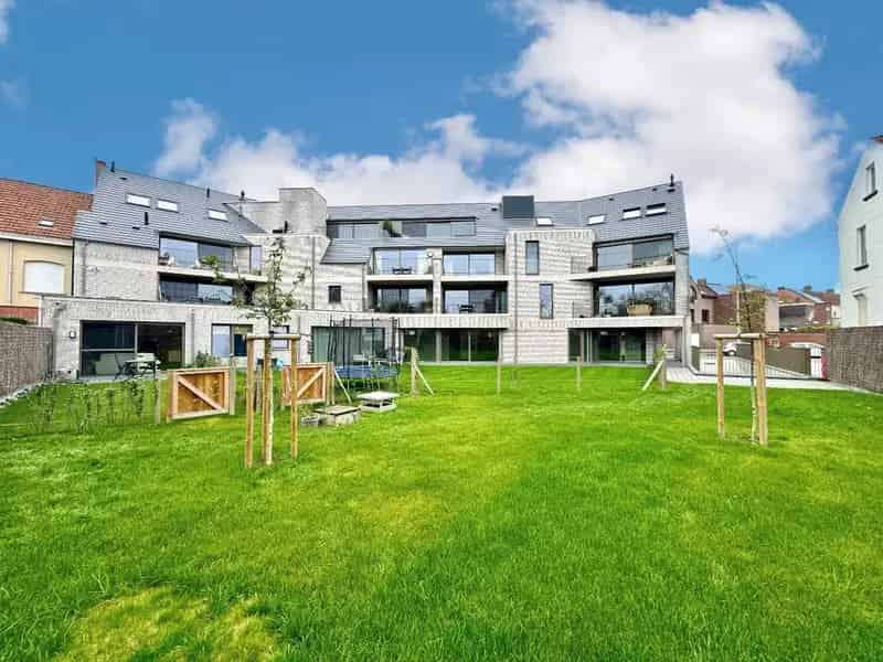 Appartement te koop 3 slaapkamers tuin