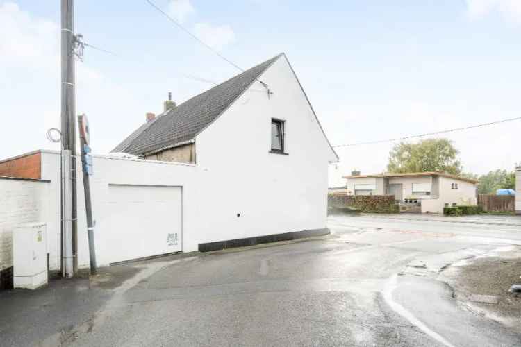 Handelsruimte met woning, 2 garages, ....