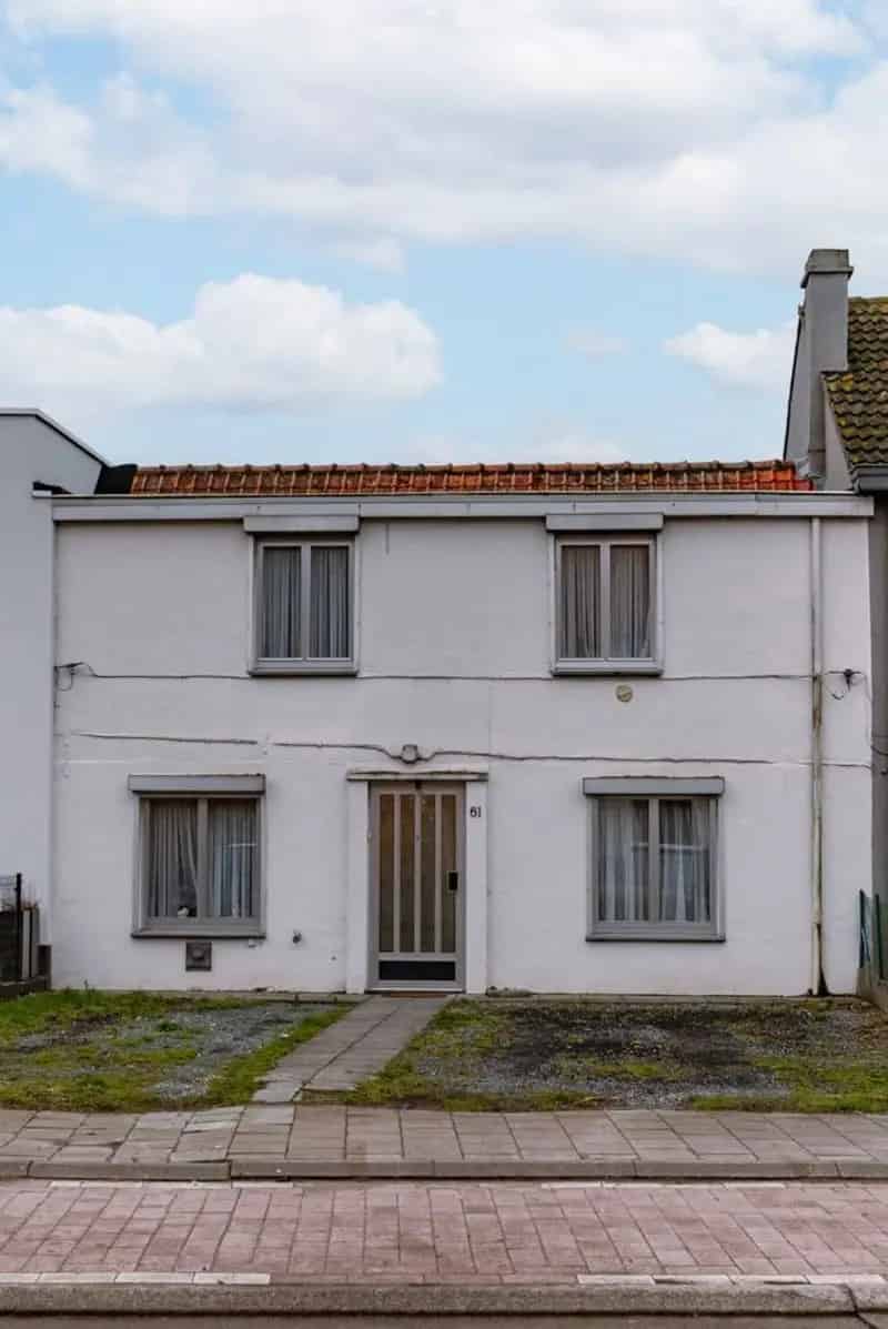 Huis te koop Eeklo: Te renoveren woning met 3 slaapkamers en garage