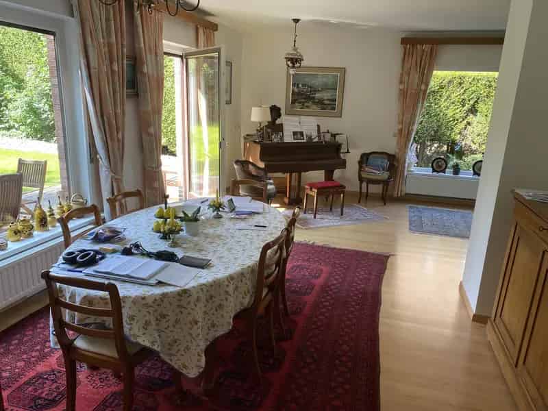 Villa te koop Grote Tuin Rustige Wijk