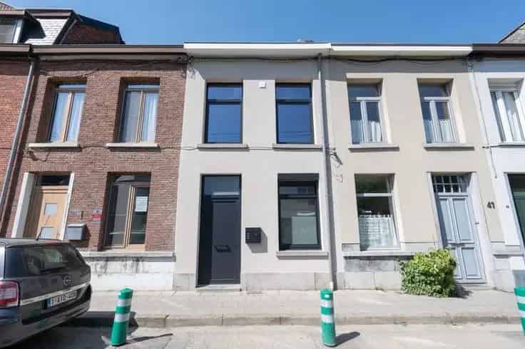 Huis Te Koop Lier: Instapklare Stadswoning 2 Slpk Tuin