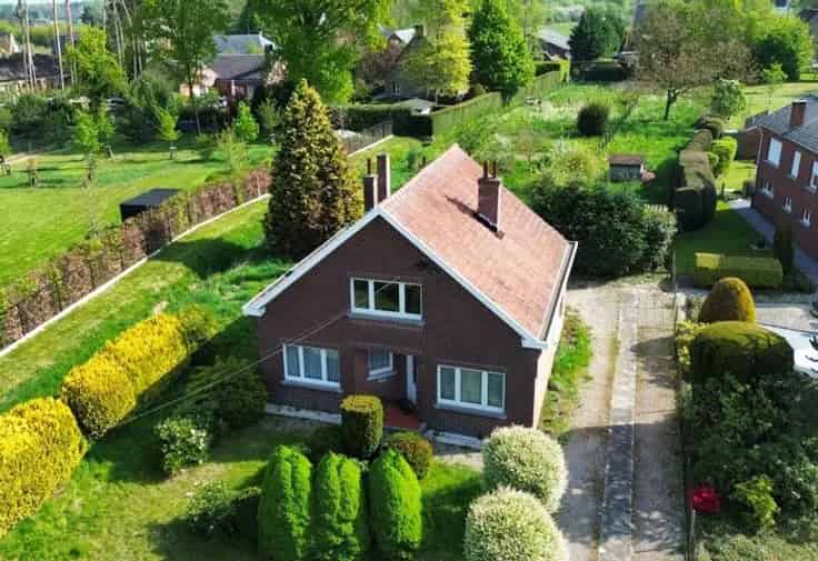 Huis Te Koop Haacht: Renovatieproject met Grote Tuin