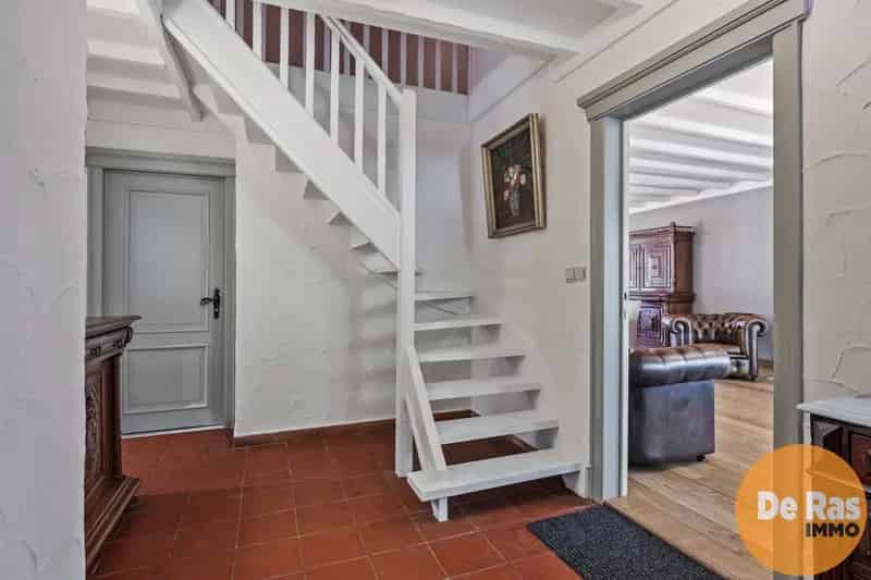 Rustig Gelegen Buitengewone Villa