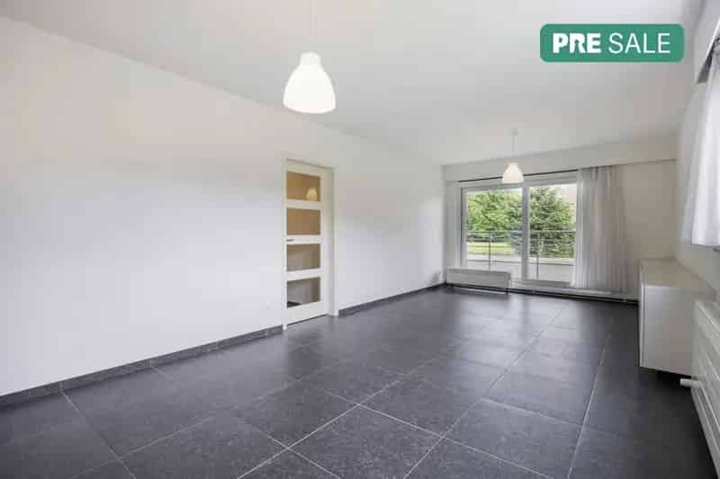 Gerenoveerd Appartement 2 Slaapkamers Terras Hasselt