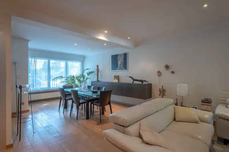 Huis te koop: 4 slaapkamers, magazijn 80m², rustige ligging