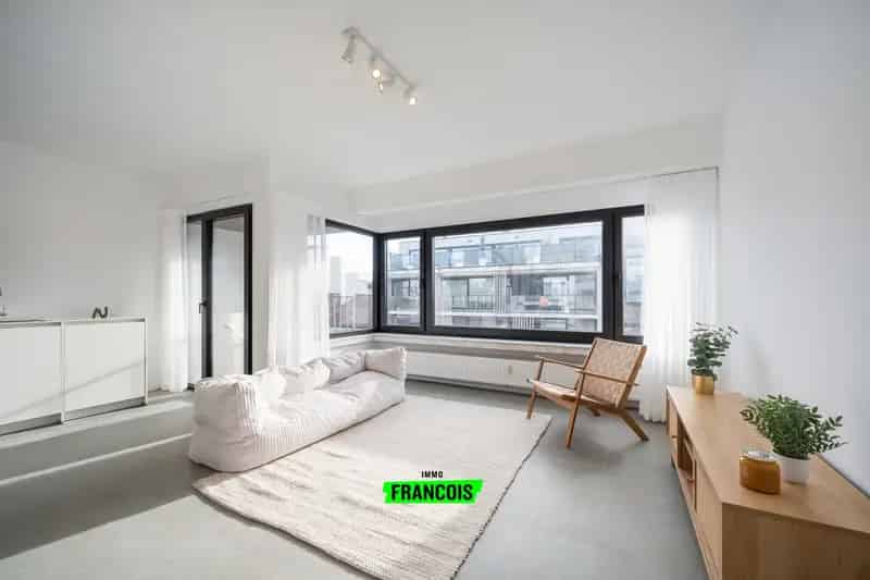 Gerenoveerd Appartement Oostende Strand Zeezicht EPC A