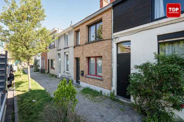 Huis te koop Gent: 2 slaapkamers, terras, instapklaar