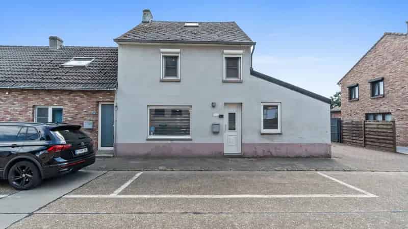 Huis te huur: Rustige woning met zwembad en 2 garages