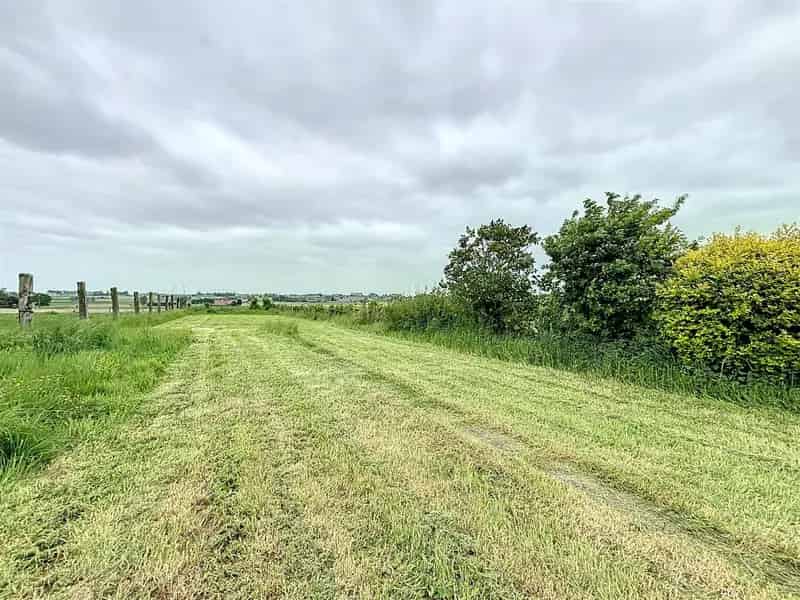 Huis te koop: Grote gezinswoning met tuin en garage