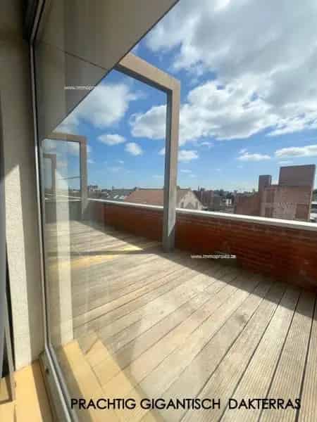 Appartement te koop Sint Niklaas 1 slaapkamer dakterras