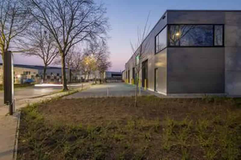 Te Huur Instapklare KMO-unit met Kantoren te Hoboken