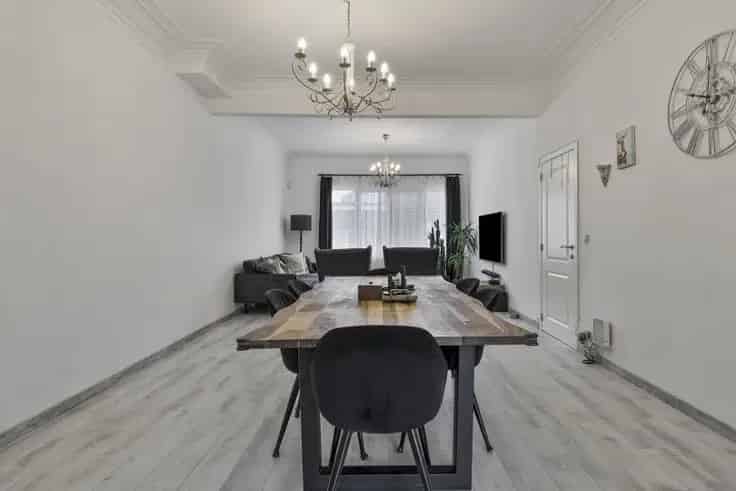 Duplex Te Koop Merksem - Instapklaar Appartement 2 slaapkamers