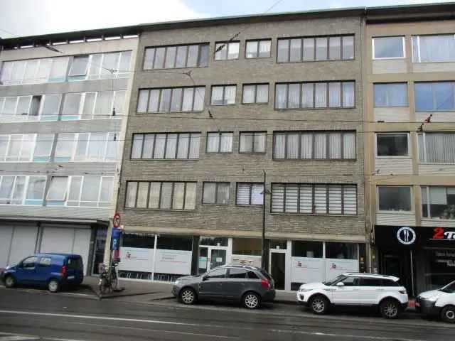 Te koop appartement Stenenbrug 40-42 met 7 woningen en lift