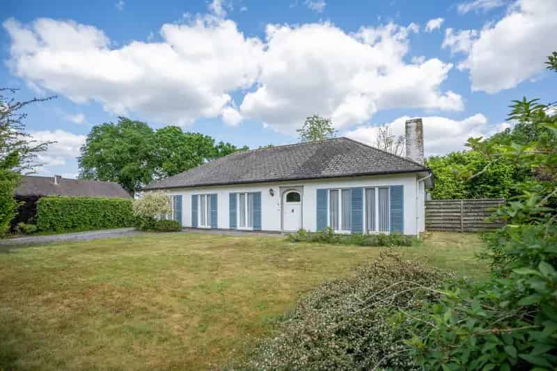 Te renoveren woning 4 slaapkamers 1437m²