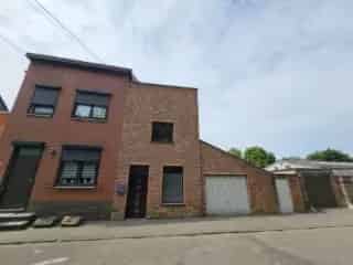 Huis te Koop Sambreville 113m2 2 slaapkamers Garage Tuin