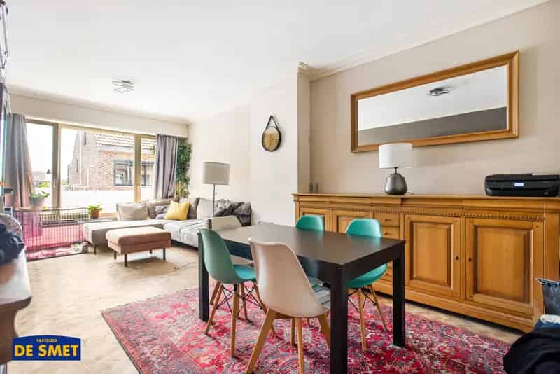 Te renoveren Bel-etage 5 slaapkamers Nabij Centrum