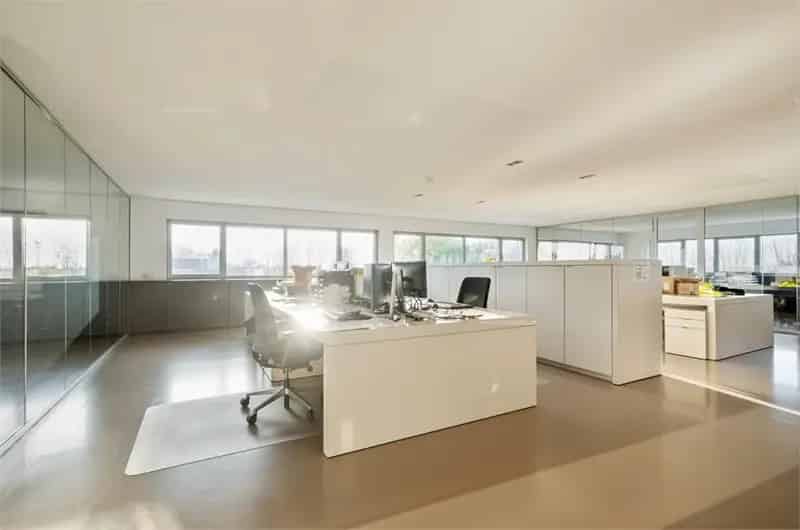 Magazijn te koop Lendelede: Villa met Bedrijfsgebouw