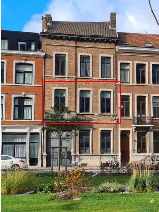 Ruim appartement 126m² te koop met terras en parking
