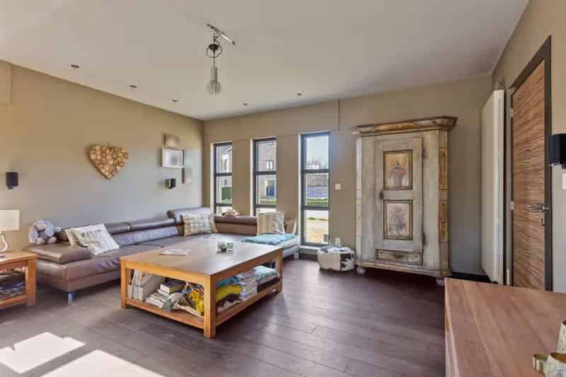 Ruime Villa 4 Slaapkamers Rustige Ligging