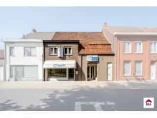 Huis te koop Tielt - Ruime woning met handelsruimte en tuin