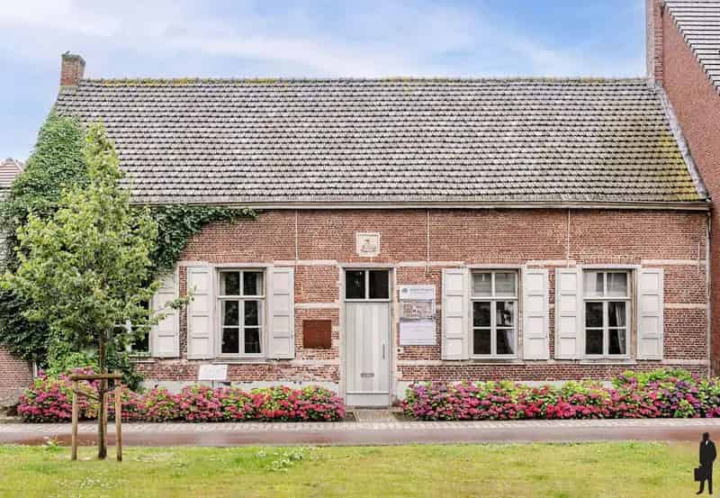 Historische hoeve met bijgebouwen