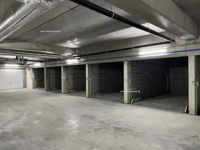 Ondergrondse Garage te Koop Gistel