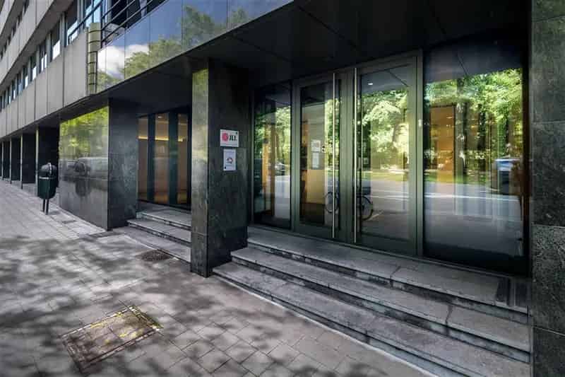 NERVIENS NERVIERS 9-31 545m2 1141m2 grond