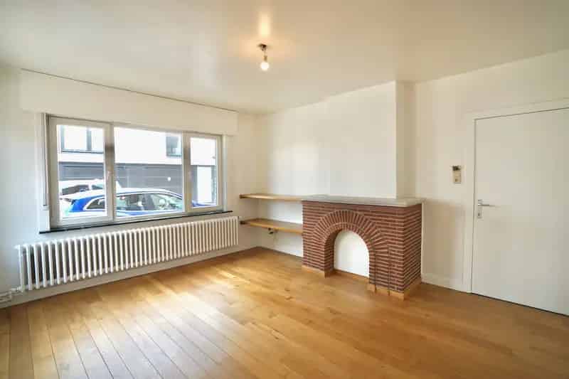 Gelijkvloers appartement met tuin te Sleidinge